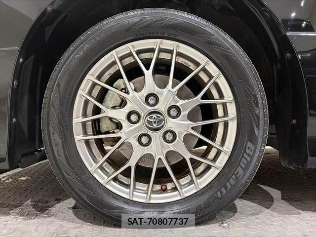 Toyota VOXY 2017-07 3390858-15