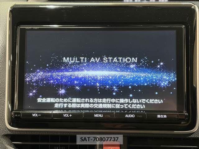Toyota VOXY 2017-07 3390858-4