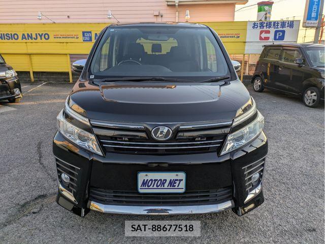 Toyota VOXY 2015-01 3390874-14