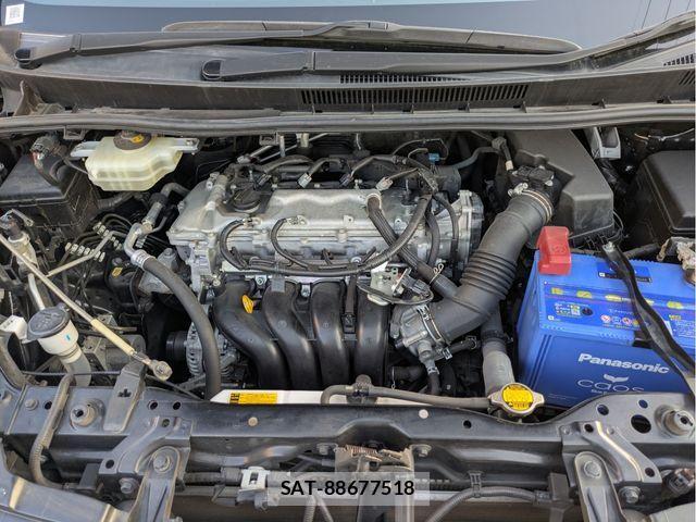 Toyota VOXY 2015-01 3390874-23
