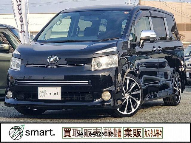 Toyota VOXY 2009-12 3779704-0