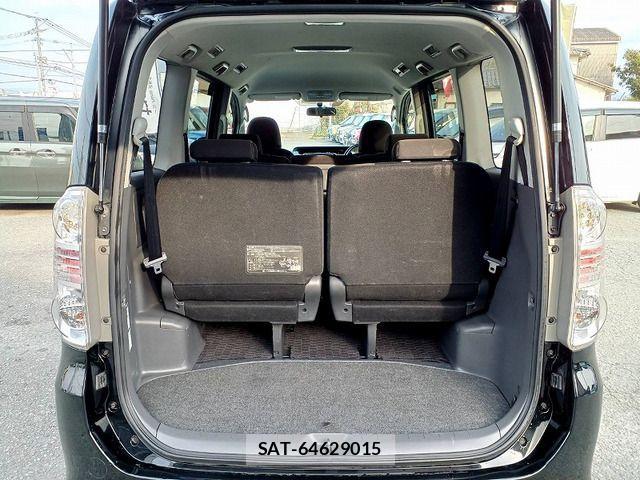 Toyota VOXY 2009-12 3779704-14
