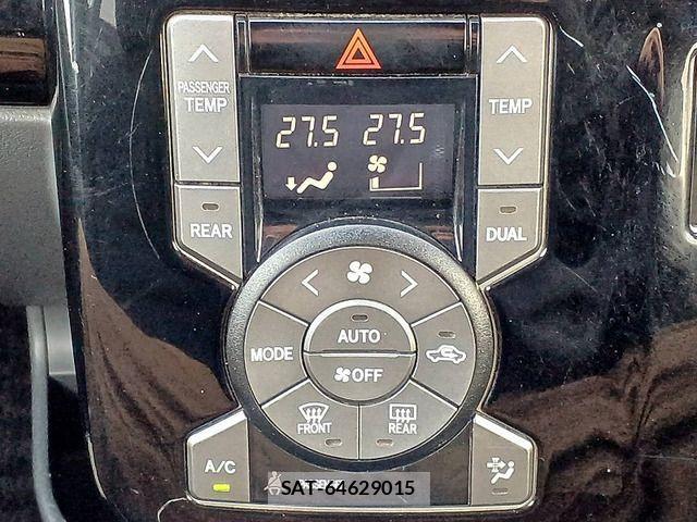 Toyota VOXY 2009-12 3779704-19