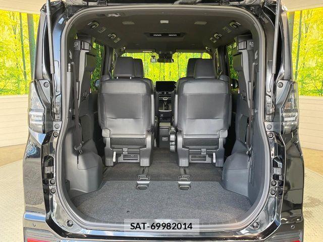 Toyota VOXY 2022-11 3911067-10