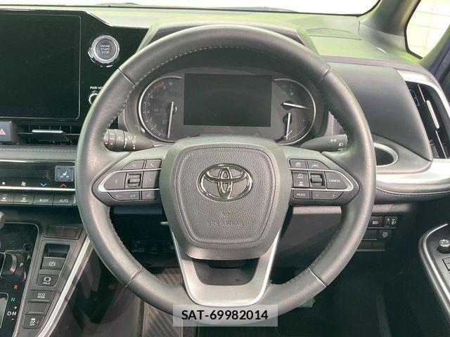 Toyota VOXY 2022-11 3911067-11