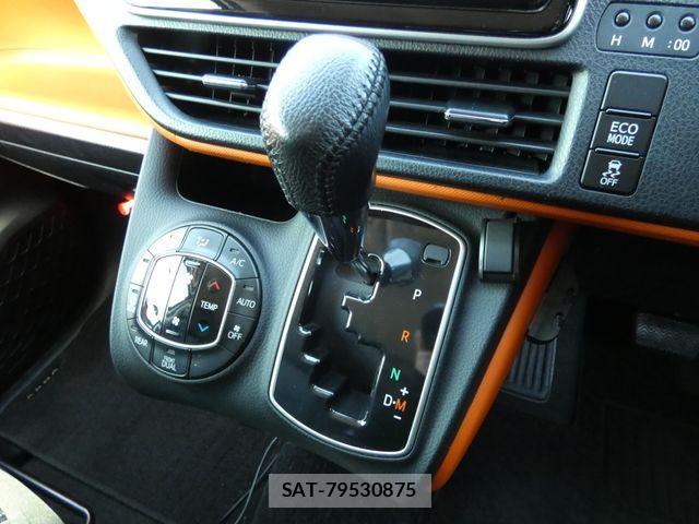 Toyota VOXY 2014-01 4051454-14