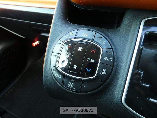 Toyota VOXY 2014-01 4051454-15