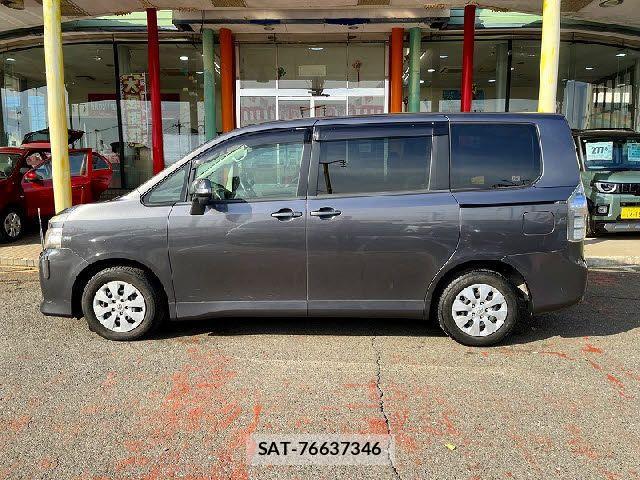 Toyota VOXY 2011-01 4051505-13