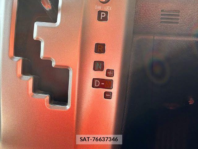 Toyota VOXY 2011-01 4051505-16