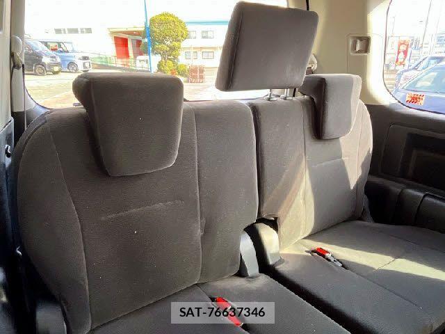 Toyota VOXY 2011-01 4051505-23