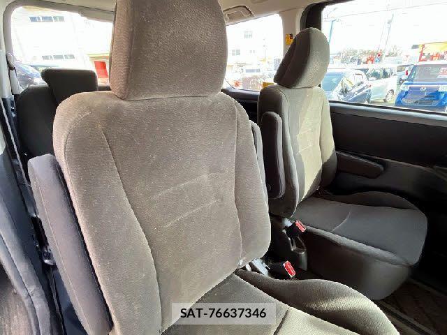Toyota VOXY 2011-01 4051505-3