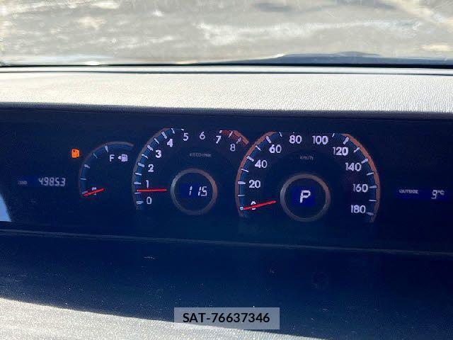 Toyota VOXY 2011-01 4051505-7