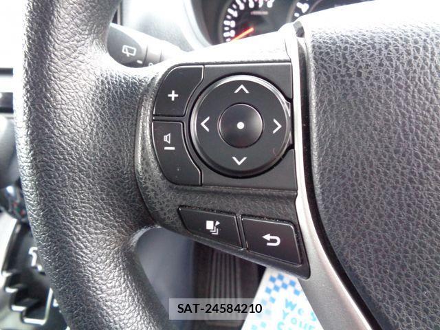 Toyota VOXY 2016-02 4051463-16