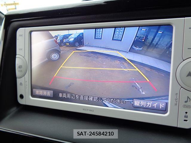 Toyota VOXY 2016-02 4051463-18