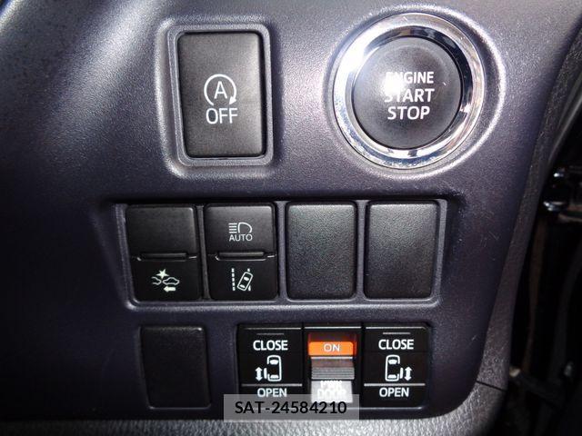 Toyota VOXY 2016-02 4051463-20