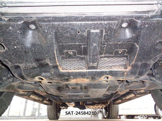 Toyota VOXY 2016-02 4051463-29