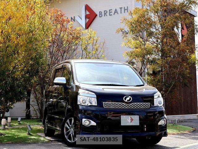 Toyota VOXY 2013-03 4051451-0