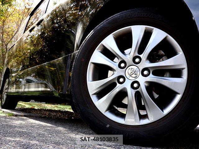 Toyota VOXY 2013-03 4051451-13