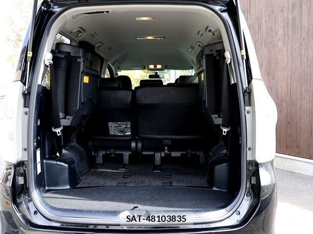 Toyota VOXY 2013-03 4051451-29