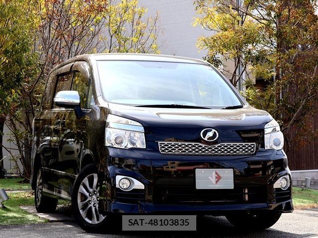 Toyota VOXY 2013-03 4051451-3