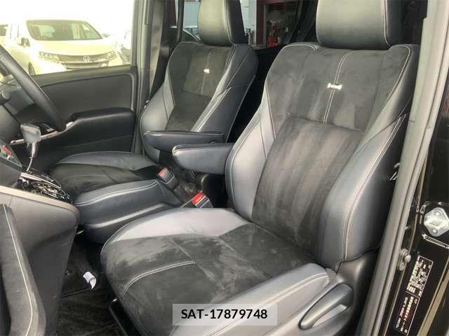 Toyota VOXY 2016-12 4177842-13