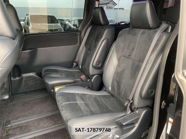 Toyota VOXY 2016-12 4177842-14