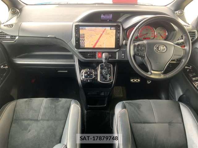 Toyota VOXY 2016-12 4177842-1