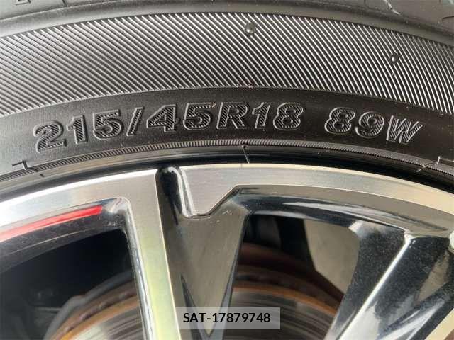 Toyota VOXY 2016-12 4177842-19