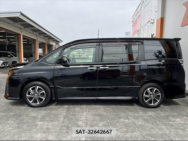 Toyota VOXY 2019-09 4333020-10