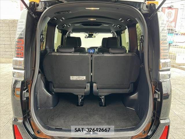 Toyota VOXY 2019-09 4333020-21