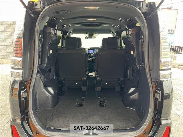 Toyota VOXY 2019-09 4333020-22