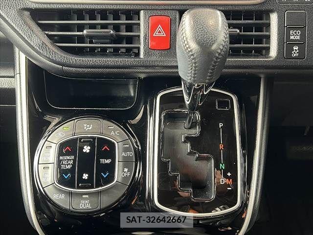 Toyota VOXY 2019-09 4333020-24