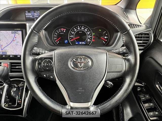 Toyota VOXY 2019-09 4333020-25