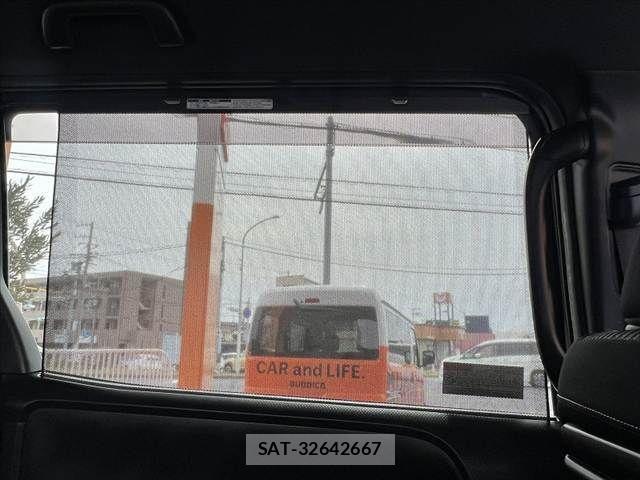 Toyota VOXY 2019-09 4333020-28