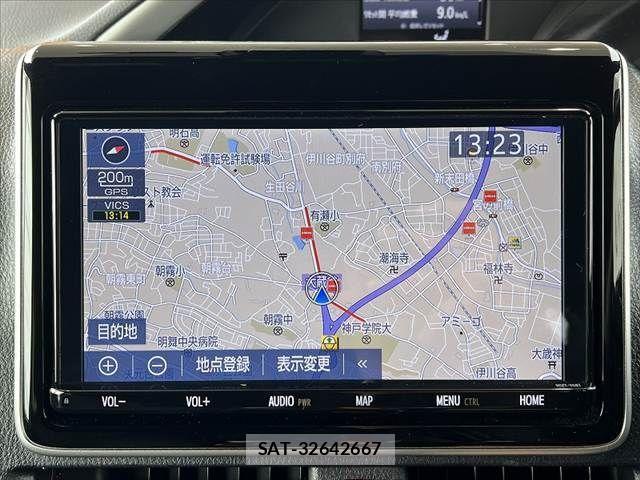 Toyota VOXY 2019-09 4333020-2