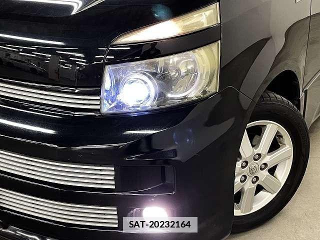 Toyota VOXY 2007-10 4333083-7