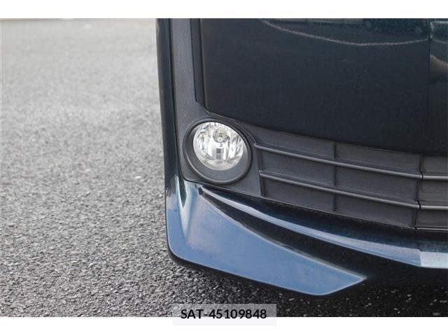 Toyota VOXY 2016-03 4395767-16