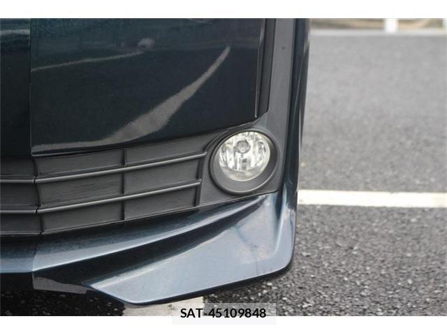 Toyota VOXY 2016-03 4395767-18
