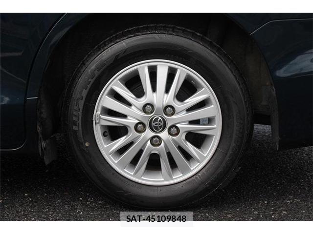 Toyota VOXY 2016-03 4395767-25