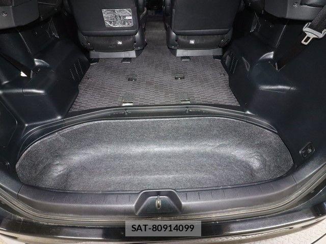 Toyota VOXY 2013-02 4424936-11