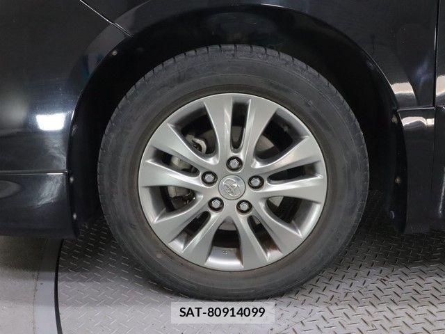 Toyota VOXY 2013-02 4424936-26