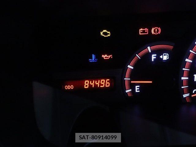 Toyota VOXY 2013-02 4424936-28