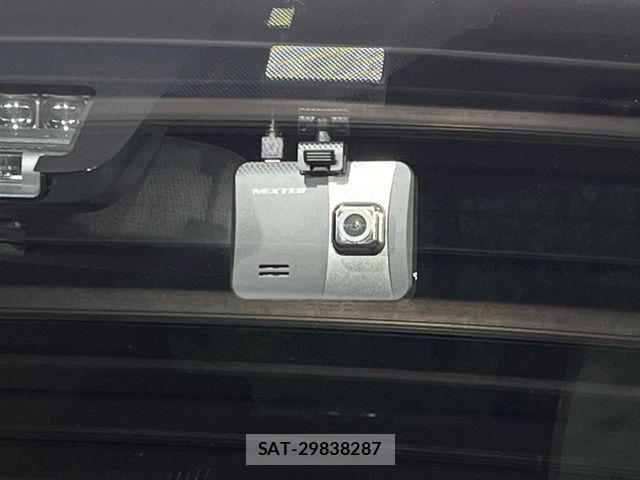 Toyota VOXY 2018-02 4604254-6