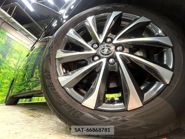 Toyota VOXY 2025-01 4604205-13