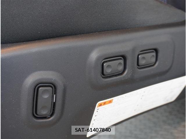 Toyota VOXY 2015-02 4759292-17
