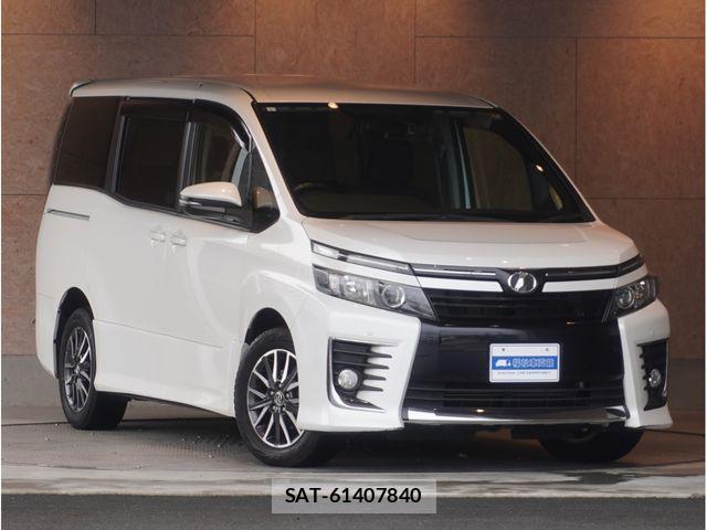 Toyota VOXY 2015-02 4759292-1