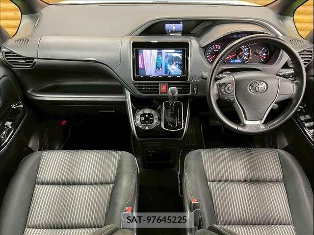 Toyota VOXY 2018-05 4759273-2