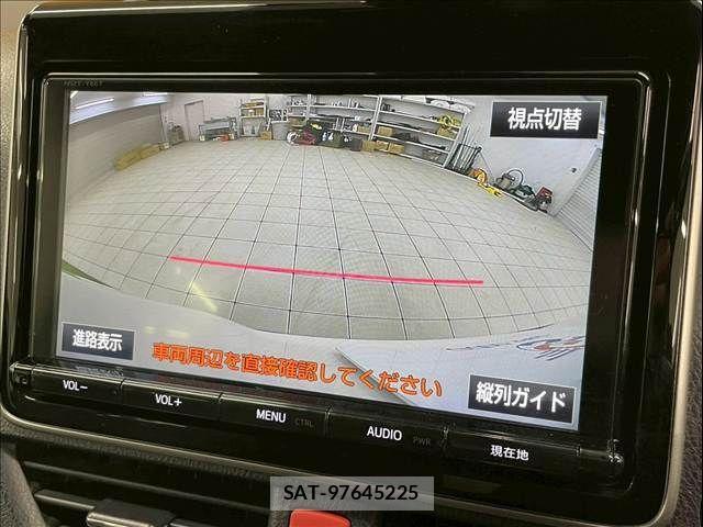 Toyota VOXY 2018-05 4759273-4