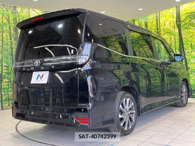 Toyota VOXY 2025-01 4993509-13