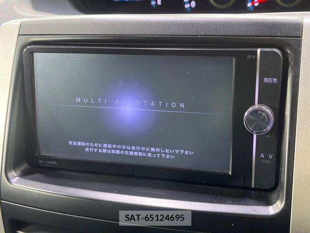 Toyota VOXY 2013-02 4993865-2